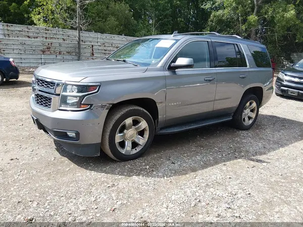 1GNSKBKC0JR276303 2018 CHEVROLET TAHOE - Image 2
