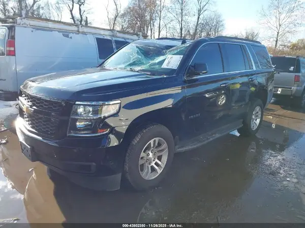1GNSKBKC0KR120733 2019 CHEVROLET TAHOE - Image 2