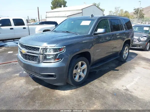1GNSKBKC0LR114917 2020 CHEVROLET TAHOE - Image 2
