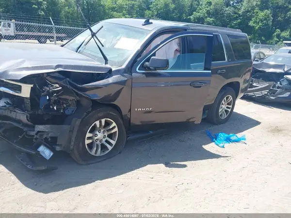 1GNSKBKC1HR323266 2017 CHEVROLET TAHOE - Image 2