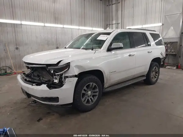 1GNSKBKC1HR359314 2017 CHEVROLET TAHOE - Image 2