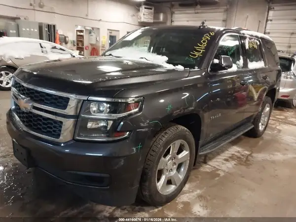 1GNSKBKC1HR389610 2017 CHEVROLET TAHOE - Image 2