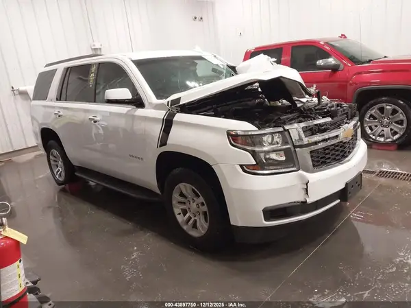 1GNSKBKC1JR142965 2018 CHEVROLET TAHOE - Image 1