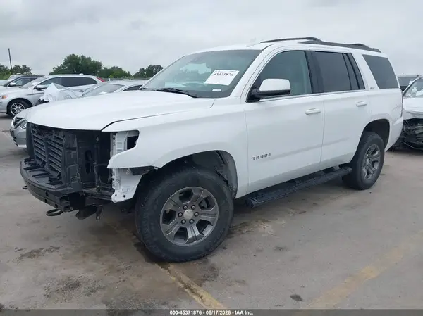 1GNSKBKC1JR324746 2018 CHEVROLET TAHOE - Image 2