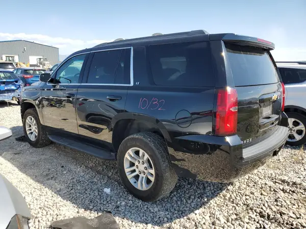 1GNSKBKC1KR277722 2019 CHEVROLET TAHOE - Image 2