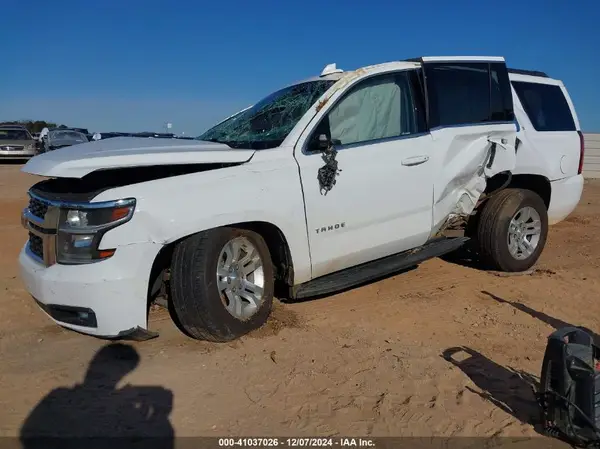 1GNSKBKC1LR264762 2020 CHEVROLET TAHOE - Image 2
