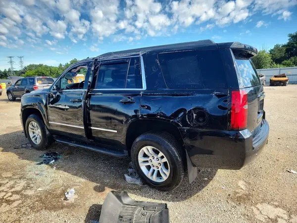 1GNSKBKC2HR172146 2017 CHEVROLET TAHOE - Image 2