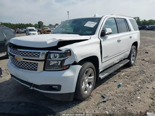 1GNSKBKC2HR279617 2017 CHEVROLET TAHOE - Image 2