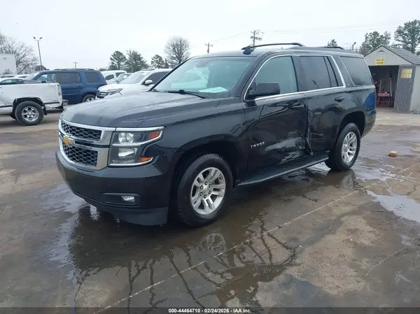 1GNSKBKC2JR251175 2018 CHEVROLET TAHOE - Image 2