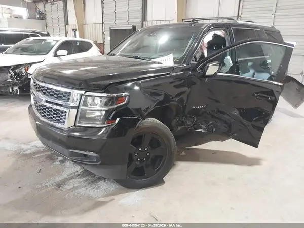 1GNSKBKC2JR344102 2018 CHEVROLET TAHOE - Image 2