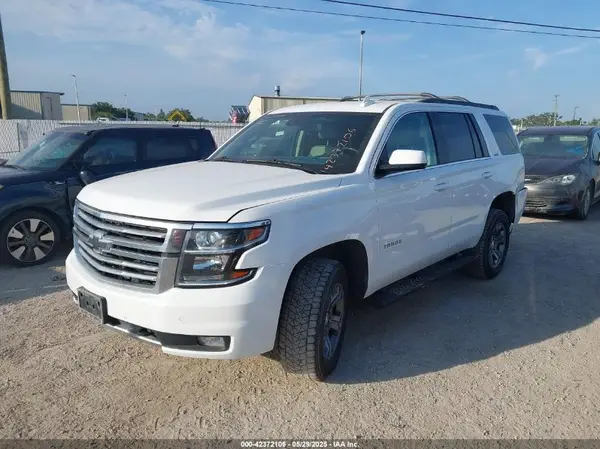 1GNSKBKC2KR253915 2019 CHEVROLET TAHOE - Image 2