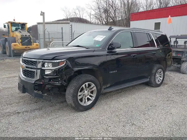 1GNSKBKC2KR284811 2019 CHEVROLET TAHOE - Image 2