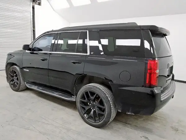 1GNSKBKC2KR329519 2019 CHEVROLET TAHOE - Image 2