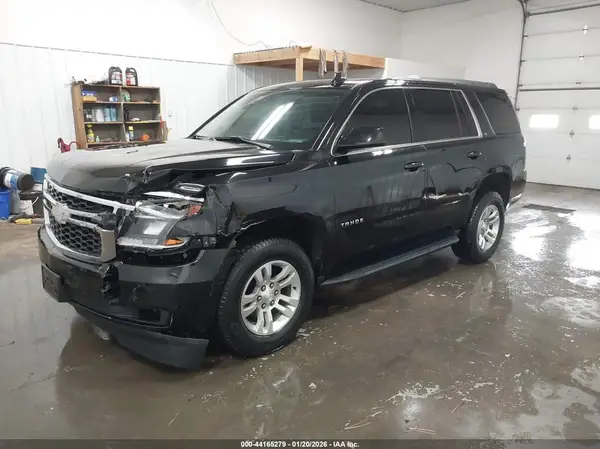 1GNSKBKC2KR332890 2019 CHEVROLET TAHOE - Image 2