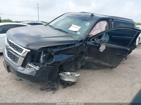 1GNSKBKC2LR256119 2020 CHEVROLET TAHOE - Image 2