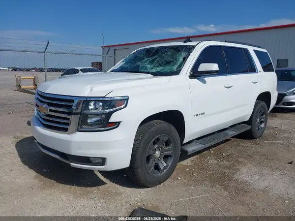 1GNSKBKC3GR234782 2016 CHEVROLET TAHOE - Image 2