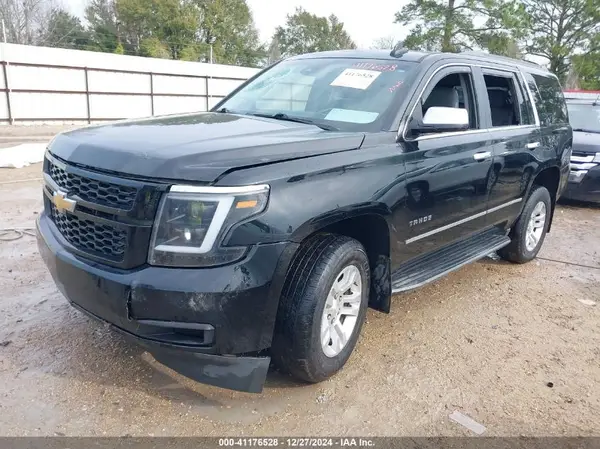 1GNSKBKC3HR135025 2017 CHEVROLET TAHOE - Image 2