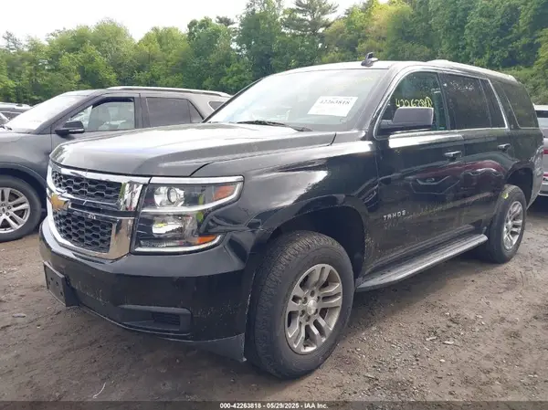 1GNSKBKC3HR164976 2017 CHEVROLET TAHOE - Image 2