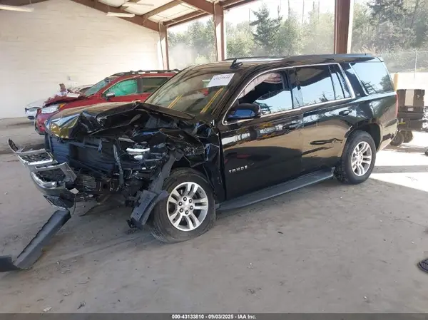 1GNSKBKC3HR182474 2017 CHEVROLET TAHOE - Image 2