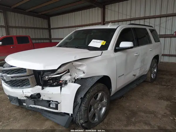 1GNSKBKC3JR284637 2018 CHEVROLET TAHOE - Image 2