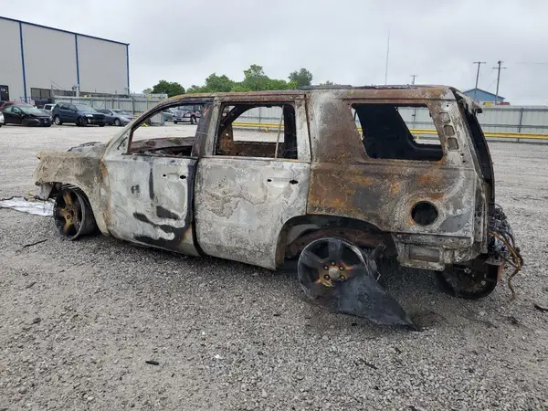 1GNSKBKC3JR393535 2018 CHEVROLET TAHOE - Image 2