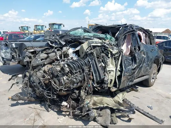 1GNSKBKC3JR397794 2018 CHEVROLET TAHOE - Image 2