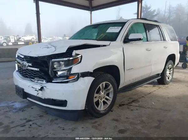 1GNSKBKC3LR215837 2020 CHEVROLET TAHOE - Image 2