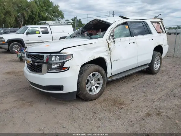 1GNSKBKC4HR131792 2017 CHEVROLET TAHOE - Image 2