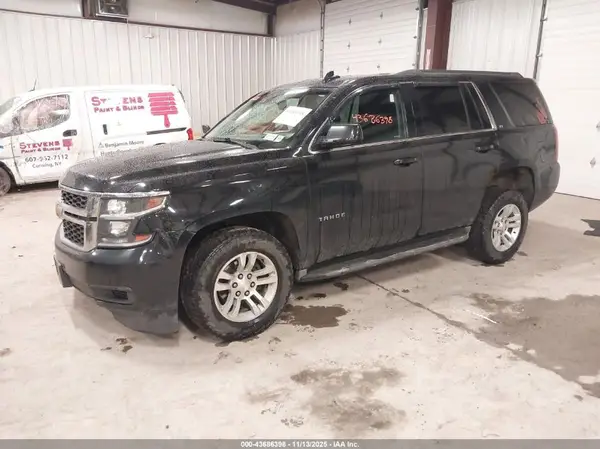 1GNSKBKC4HR136281 2017 CHEVROLET TAHOE - Image 2