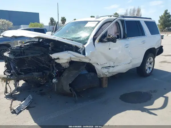1GNSKBKC4HR177090 2017 CHEVROLET TAHOE - Image 2