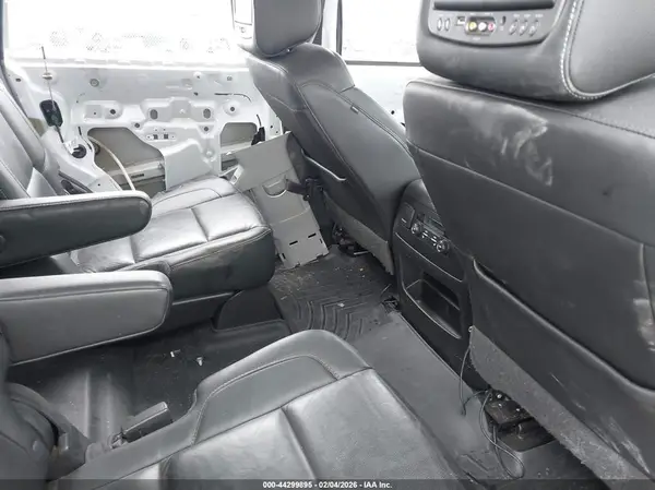 1GNSKBKC4HR283958 2017 CHEVROLET TAHOE - Image 8