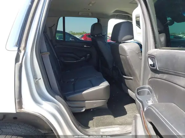 1GNSKBKC4HR301021 2017 CHEVROLET TAHOE - Image 8
