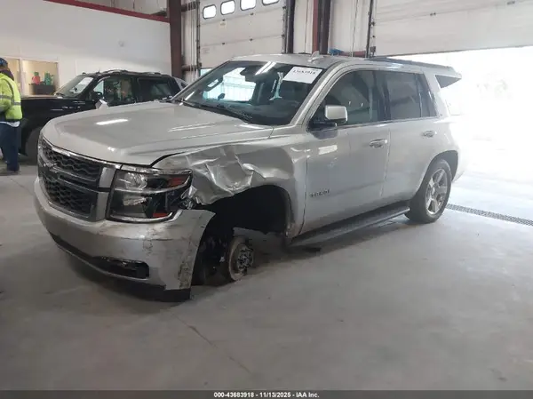 1GNSKBKC4JR127831 2018 CHEVROLET TAHOE - Image 2