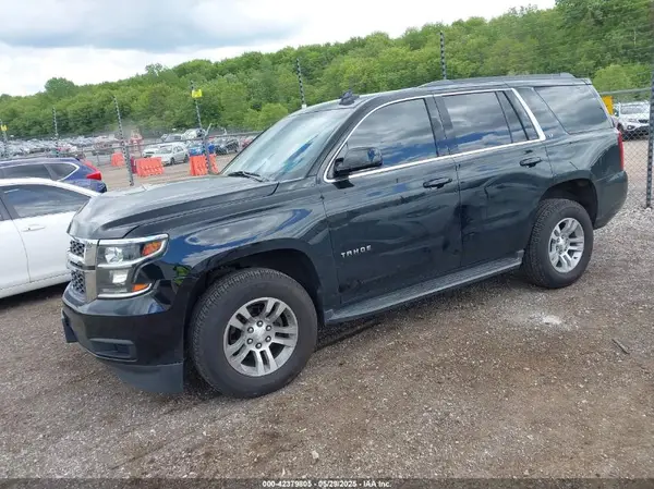 1GNSKBKC4JR208781 2018 CHEVROLET TAHOE - Image 2