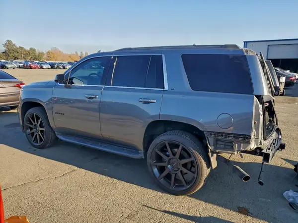 1GNSKBKC4KR332518 2019 CHEVROLET TAHOE - Image 2