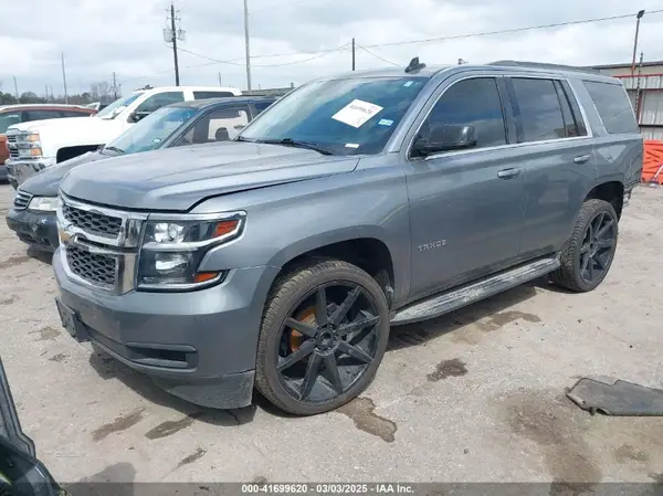 1GNSKBKC4LR164705 2020 CHEVROLET TAHOE - Image 2