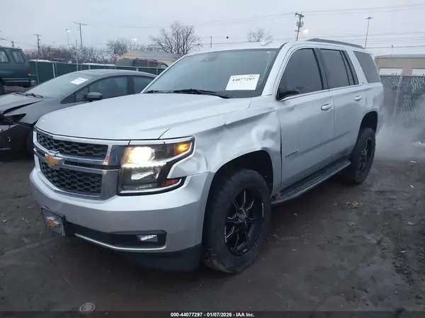 1GNSKBKC4LR237703 2020 CHEVROLET TAHOE - Image 2