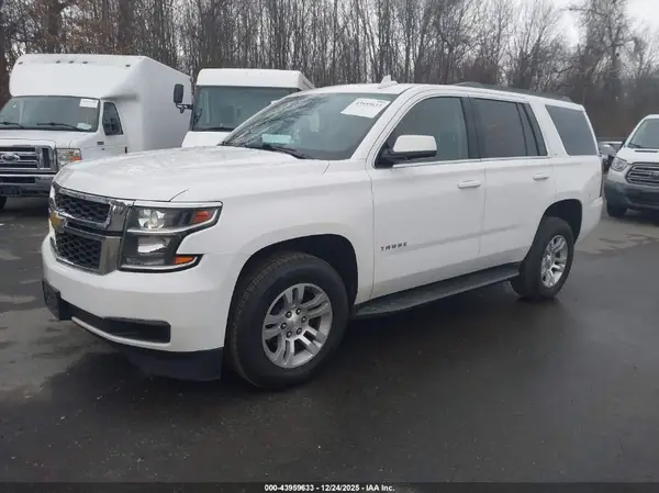 1GNSKBKC4LR268207 2020 CHEVROLET TAHOE - Image 2