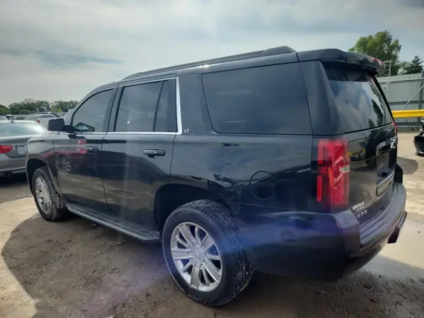 1GNSKBKC5HR152201 2017 CHEVROLET TAHOE - Image 2