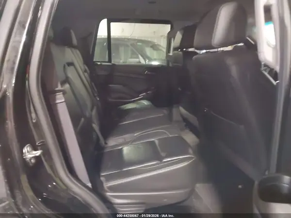 1GNSKBKC5HR240052 2017 CHEVROLET TAHOE - Image 8