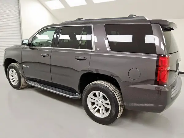 1GNSKBKC5JR181266 2018 CHEVROLET TAHOE - Image 2
