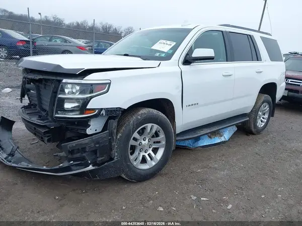 1GNSKBKC5JR330095 2018 CHEVROLET TAHOE - Image 2