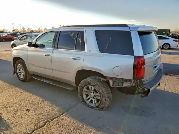 1GNSKBKC5JR373402 2018 CHEVROLET TAHOE - Image 2