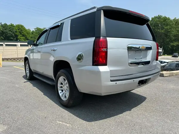 1GNSKBKC5KR127144 2019 CHEVROLET TAHOE - Image 2