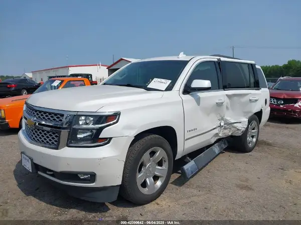 1GNSKBKC5KR153517 2019 CHEVROLET TAHOE - Image 2