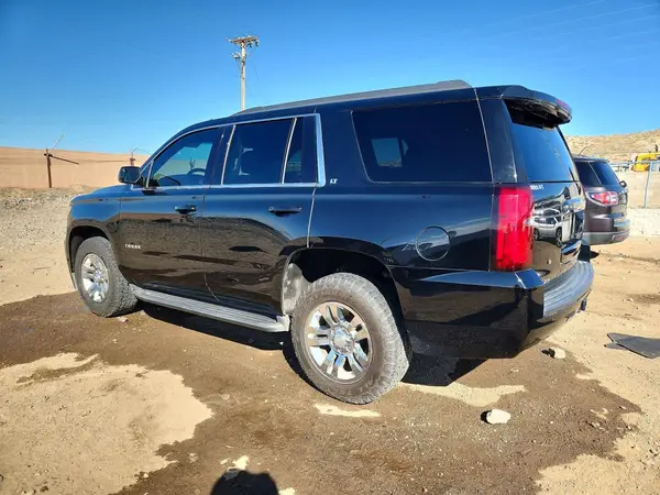 1GNSKBKC5KR394526 2019 CHEVROLET TAHOE - Image 2
