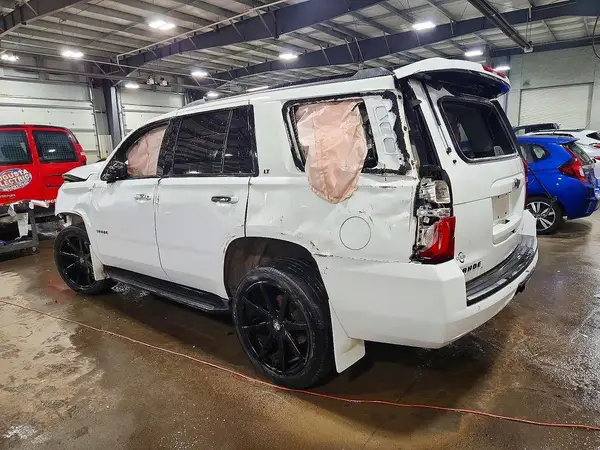 1GNSKBKC5LR185854 2020 CHEVROLET TAHOE - Image 2