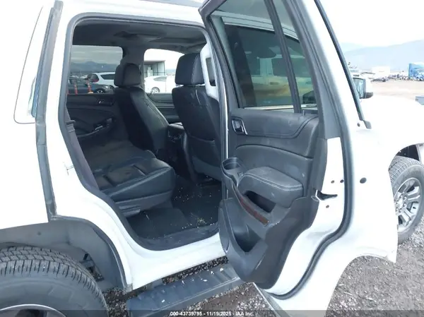 1GNSKBKC6HR167743 2017 CHEVROLET TAHOE - Image 8
