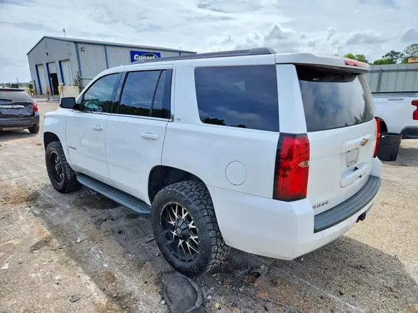1GNSKBKC6HR183490 2017 CHEVROLET TAHOE - Image 2