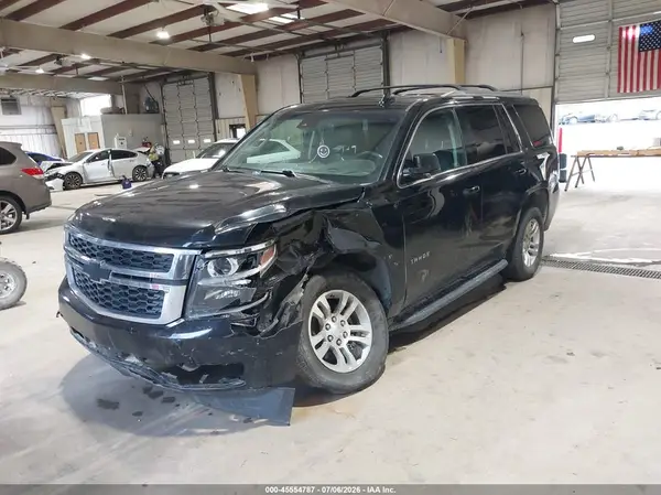 1GNSKBKC6JR215330 2018 CHEVROLET TAHOE - Image 2